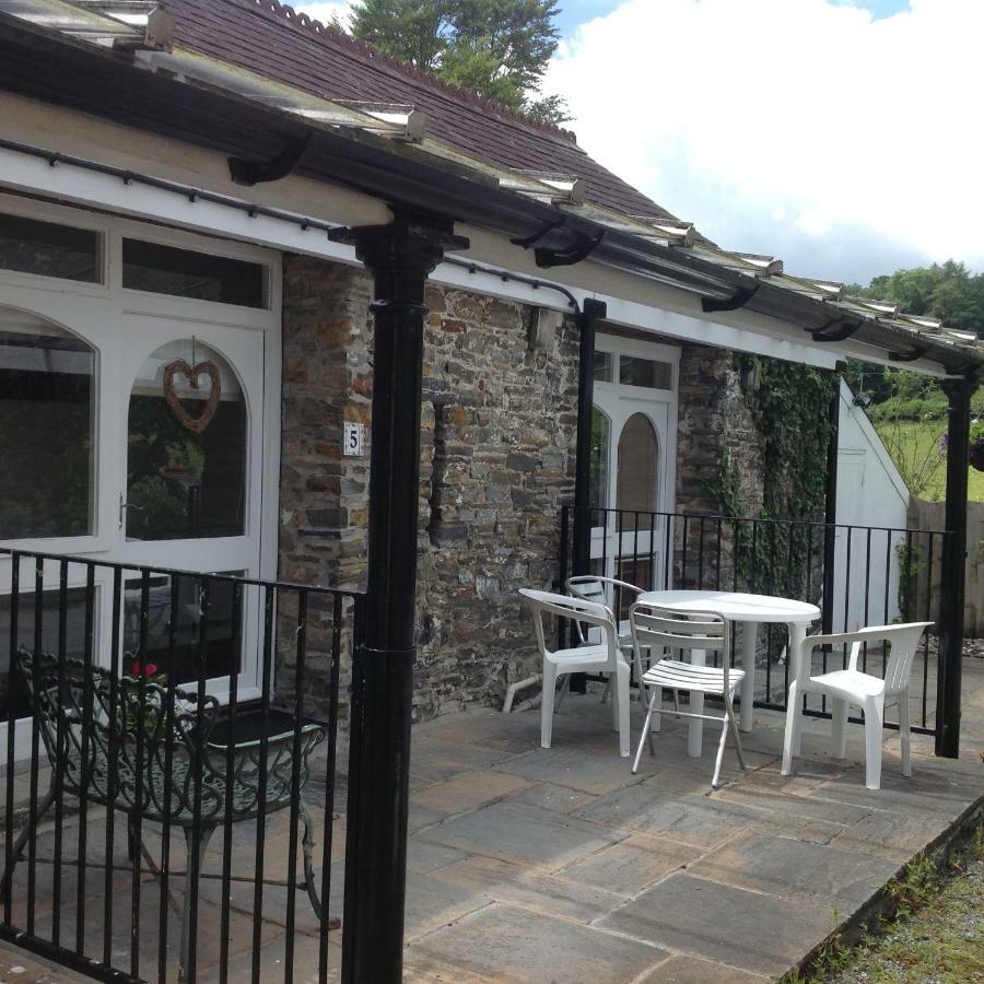 Cwmtwrch Cottage Carmarthen Exterior photo
